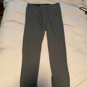 Vuori Men's Aim Pant - Charcoal Size 32